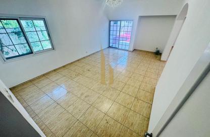 Villa - 5 Bedrooms - 5 Bathrooms for rent in Umm Suqeim 1 Villas - Umm Suqeim 1 - Umm Suqeim - Dubai Villa - 5 Bedrooms - 5 Bathrooms for rent in Umm Suqeim 1 Villas - Umm Suqeim 1 - Umm Suqeim - Dubai