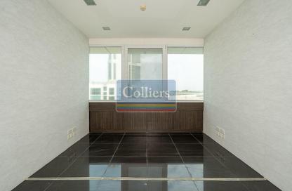 Office Space - Studio - 1 Bathroom for rent in Gateway Building - Dubai Media City - Dubai