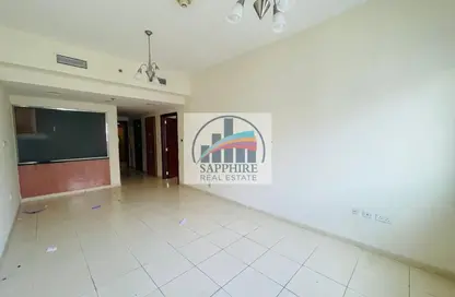 Apartment - 1 Bedroom - 2 Bathrooms for rent in Classic Apartments - CBD (Central Business District) - International City - Dubai