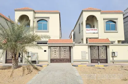 فيلا - 4 غرف نوم - 6 حمامات للايجار في الحليو 1 - الحليو - عجمان