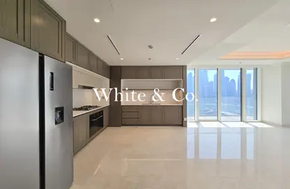 Apartment - 3 Bedrooms - 4 Bathrooms for rent in Palace Beach Residence Tower 1 - Palace Beach Residence - EMAAR Beachfront - Dubai Harbour - Dubai