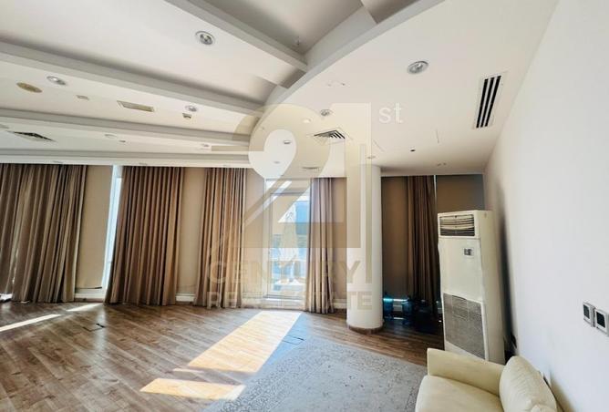 69100518 - Property Image 3