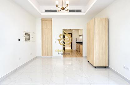 Apartment - 1 - 1 for rent in Iliyaa Tower 4 - Jumeirah Garden City - Al Satwa - Dubai