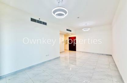 Apartment - 2 Bedrooms - 3 Bathrooms for rent in Titanium Tower - Al Karama - Dubai Apartment - 2 Bedrooms - 3 Bathrooms for rent in Titanium Tower - Al Karama - Dubai