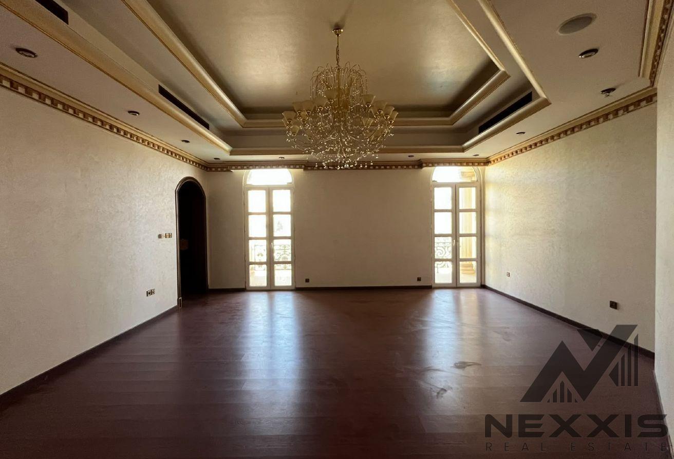 SPECIOUS 4 BEDROOMS | PRIVATE POOL AND GARDEN photo 18