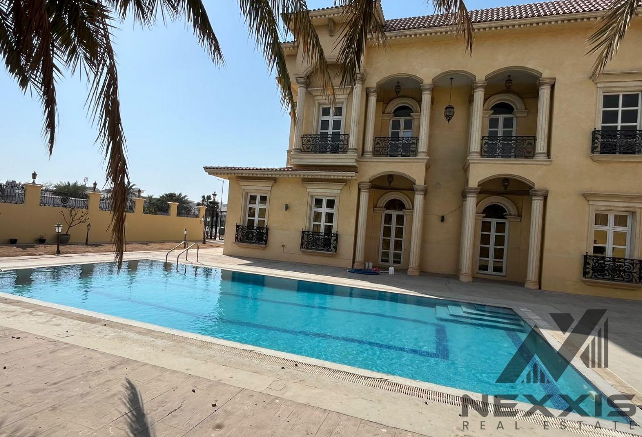 SPECIOUS 4 BEDROOMS | PRIVATE POOL AND GARDEN photo 5