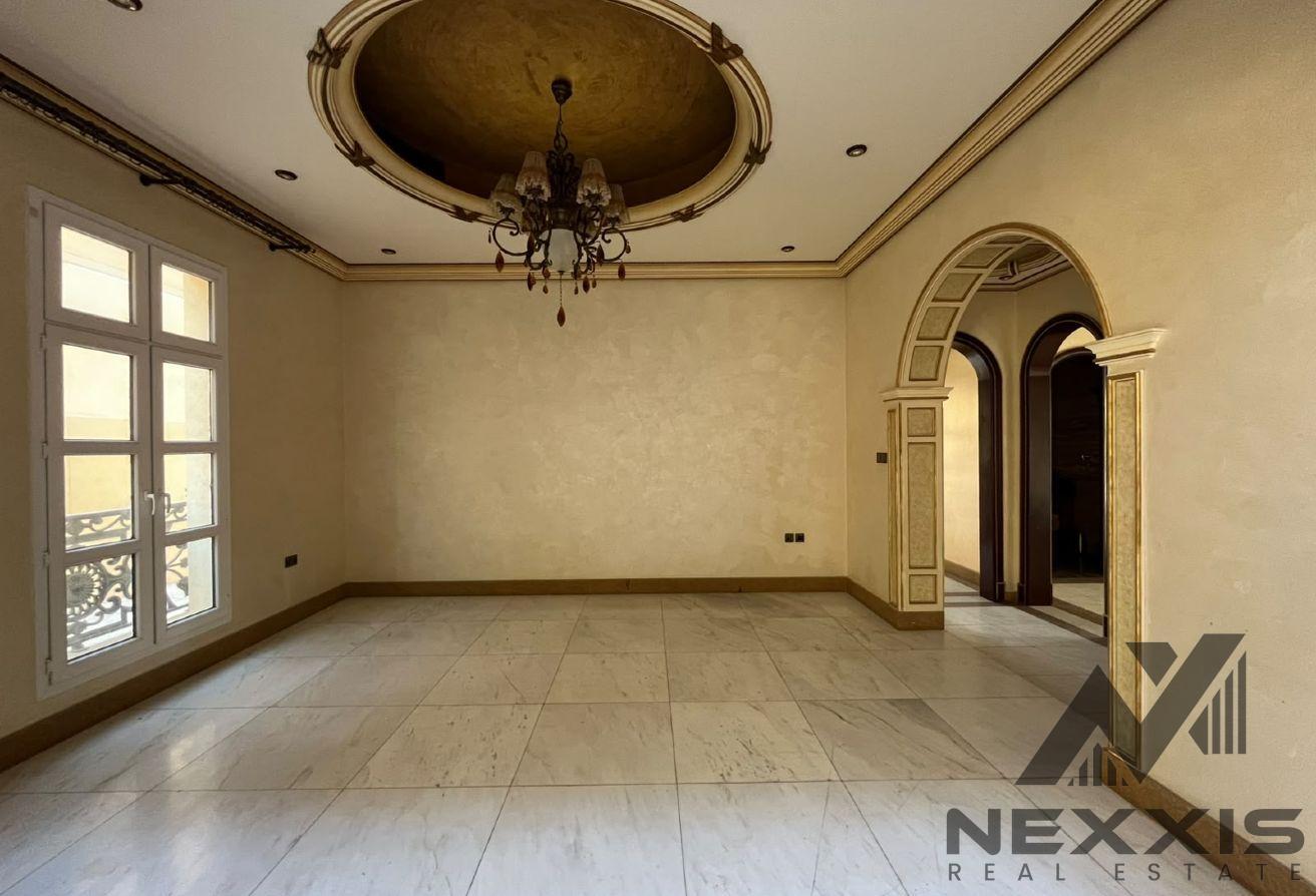 SPECIOUS 4 BEDROOMS | PRIVATE POOL AND GARDEN photo 22