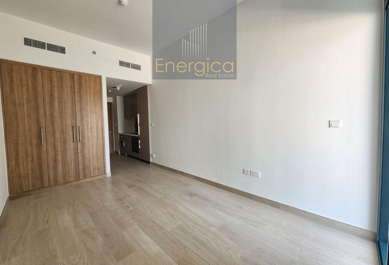 Balcony Canal View | Brand New |Ready to move IN photo 6