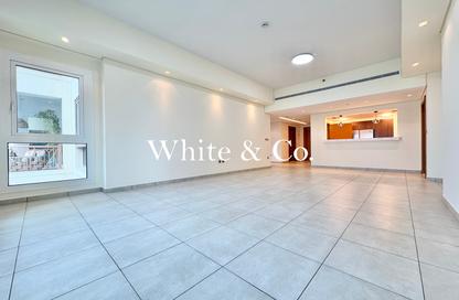 Apartment - 2 - 3 for rent in Marina Residences 5 - Marina Residences - Palm Jumeirah - Dubai