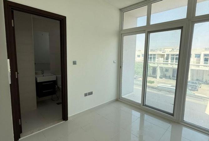 137886760 - Property Image 2