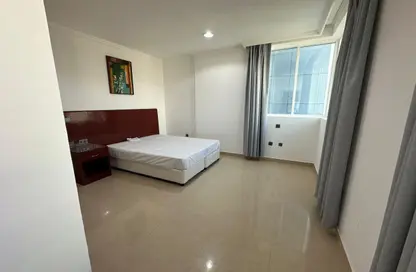 شقة - غرفة نوم - 1 حمام للايجار في معسكر آل نهيان - أبوظبي