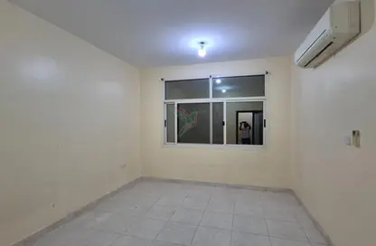 Apartment - 2 Bedrooms - 2 Bathrooms for rent in Al Dafeinah - Asharej - Al Ain Apartment - 2 Bedrooms - 2 Bathrooms for rent in Al Dafeinah - Asharej - Al Ain