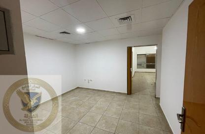 Apartment - Studio - 1 Bathroom for rent in Al Majaz 2 - Al Majaz - Sharjah Apartment - Studio - 1 Bathroom for rent in Al Majaz 2 - Al Majaz - Sharjah