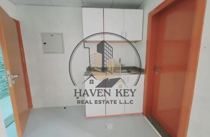 Apartment - Studio - 1 for rent in Fire Station Road - Muwaileh - Sharjah