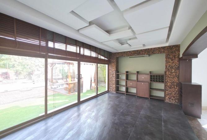 112757042 - Property Image 2