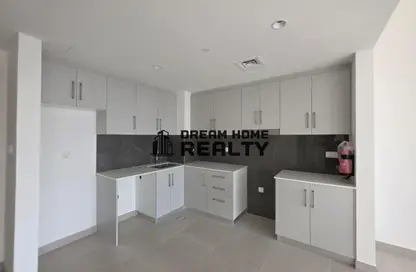 Apartment - 2 Bedrooms - 3 Bathrooms for rent in Jawaher Residences - Maryam Island - Sharjah