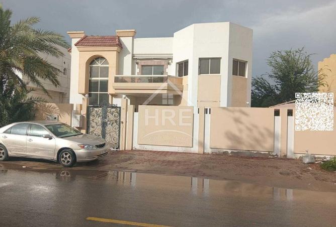 111427804 - Property Image 2