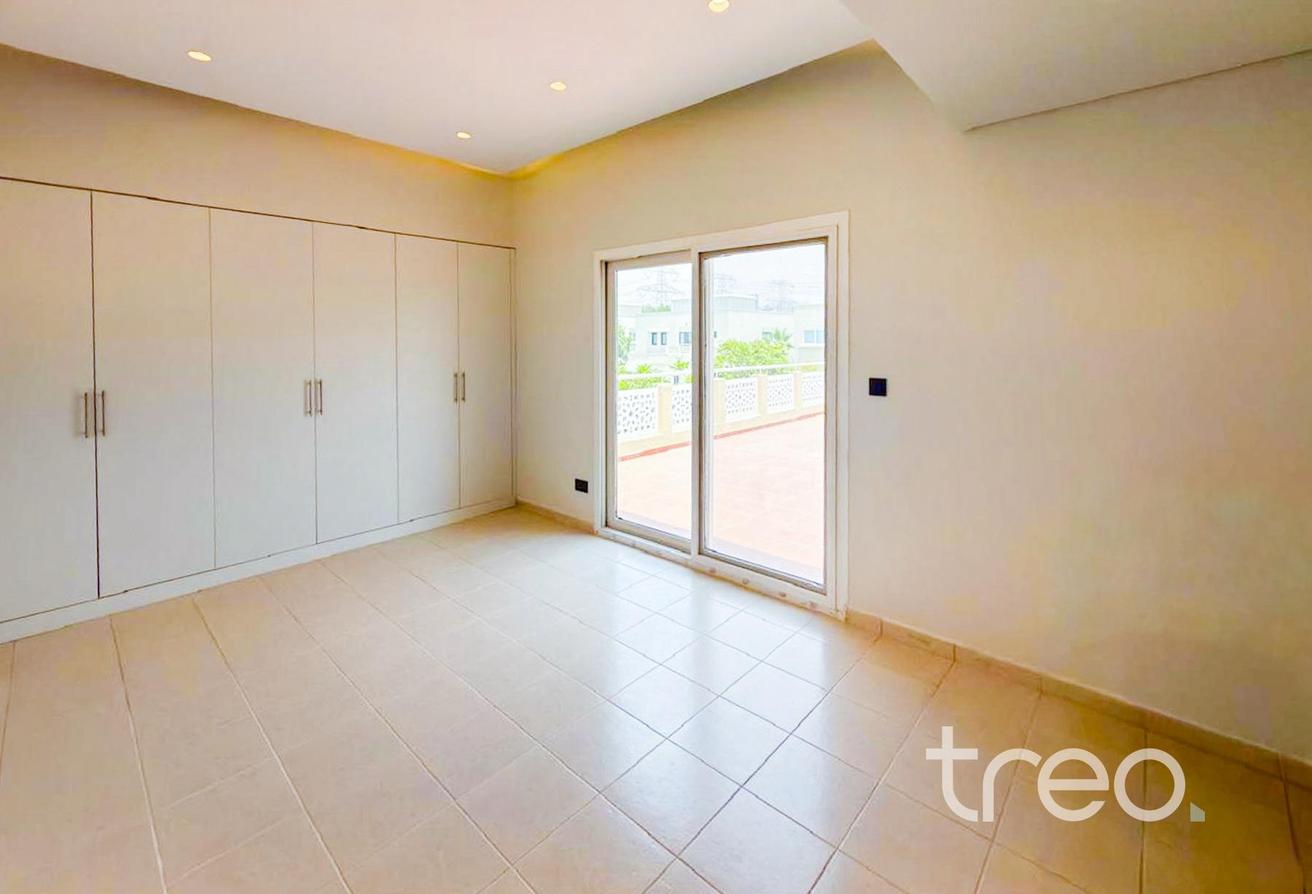 Upgraded | Large Plot | Desirable Area photo 6