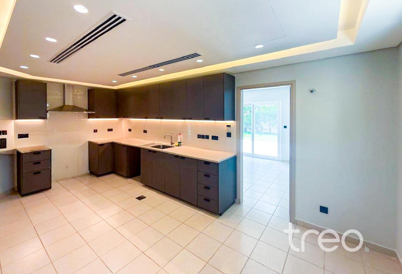 Upgraded | Large Plot | Desirable Area photo 4