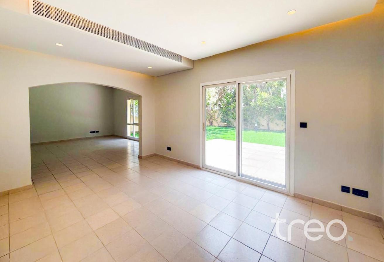 Upgraded | Large Plot | Desirable Area photo 3