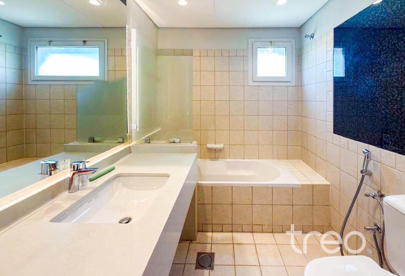 Upgraded | Large Plot | Desirable Area photo 9