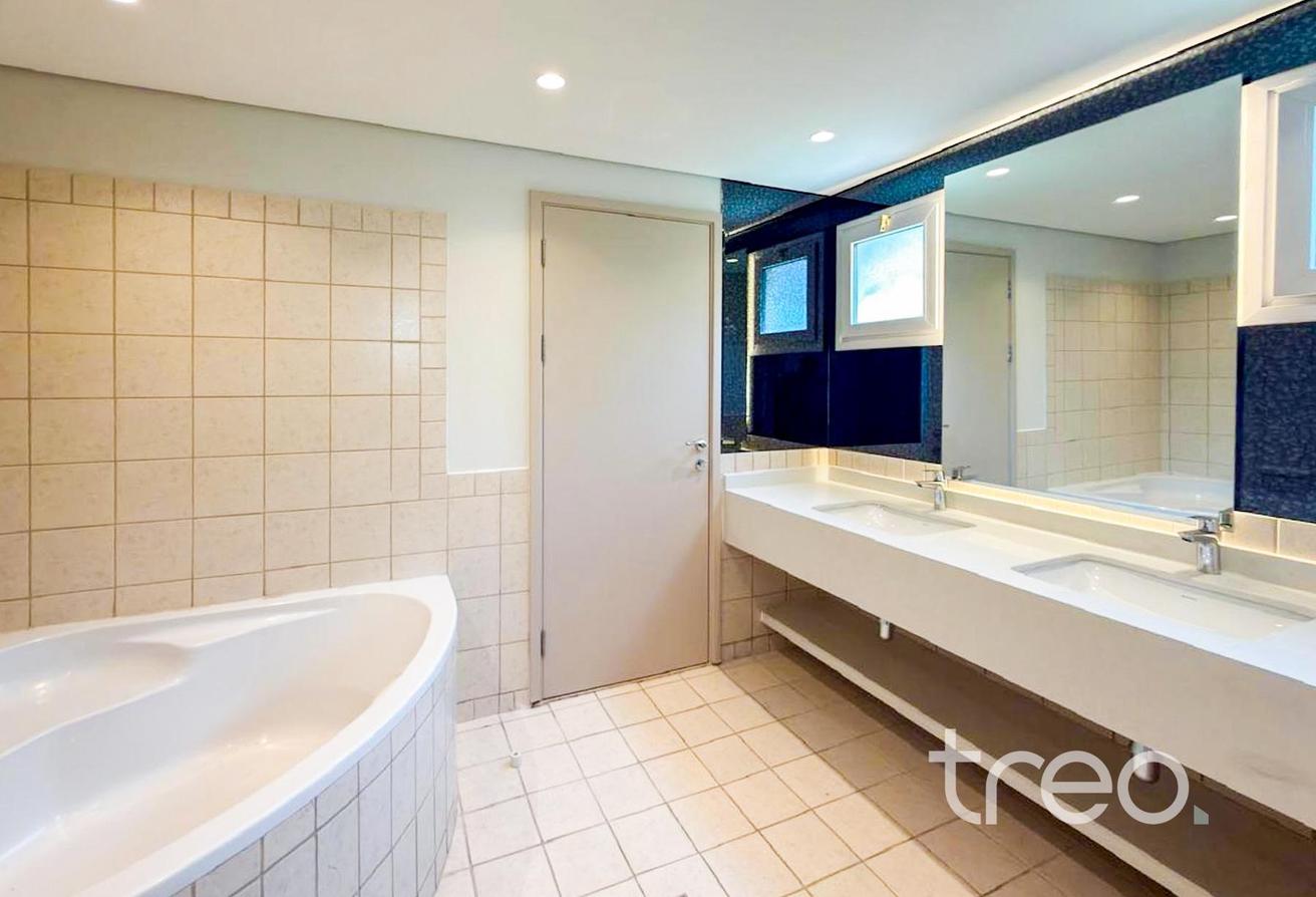 Upgraded | Large Plot | Desirable Area photo 7