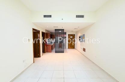 Apartment - 1 - 2 for rent in Al Yakka Residence - Al Mankhool - Bur Dubai - Dubai
