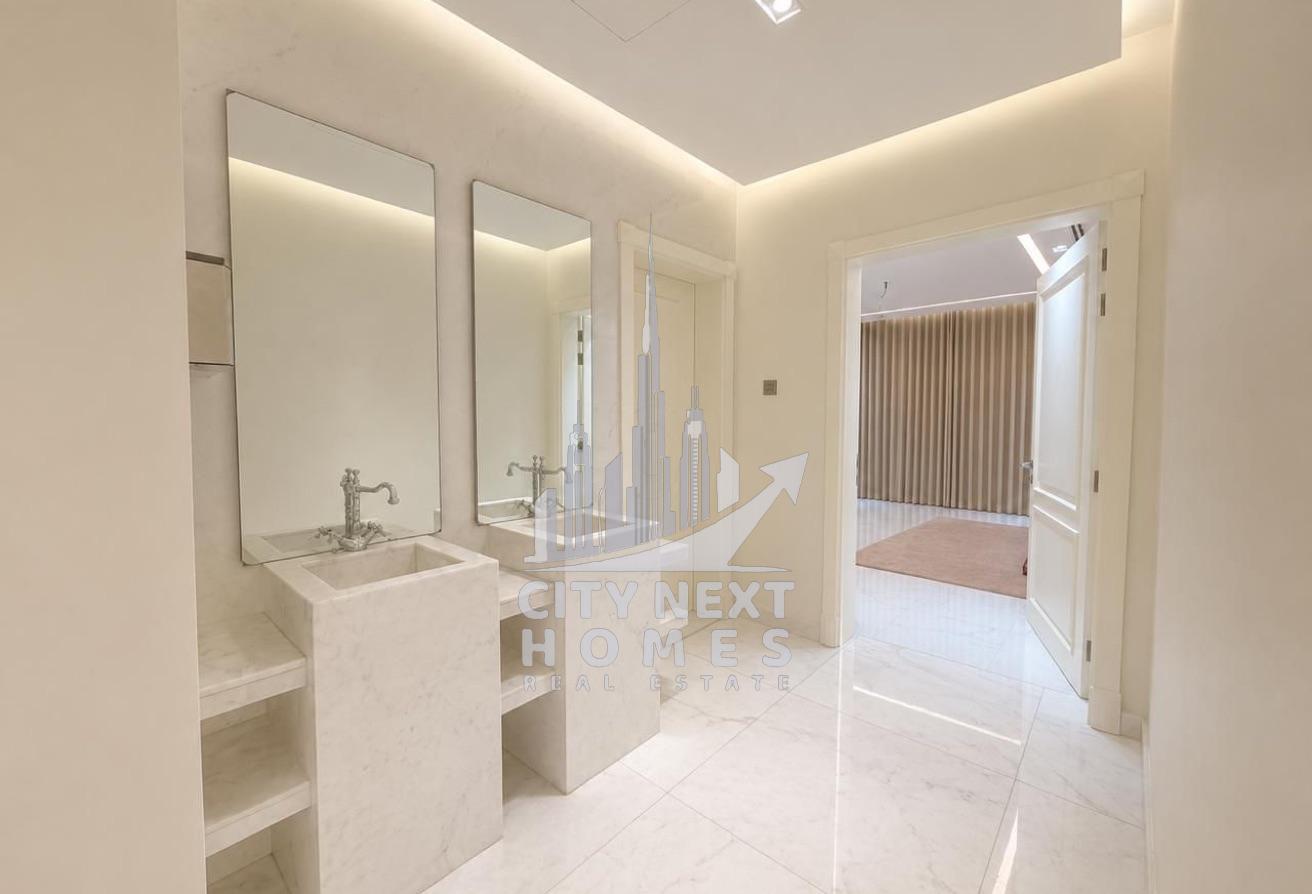 Exclusive Luxury 5BR villa | Majlis | Elevator photo 6