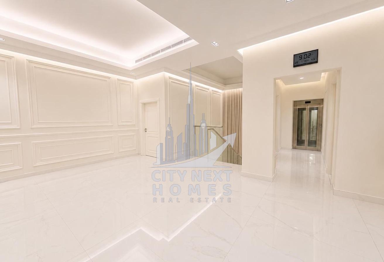 Exclusive Luxury 5BR villa | Majlis | Elevator photo 14