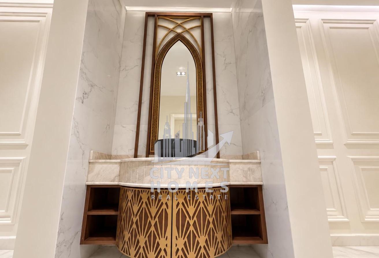 Exclusive Luxury 5BR villa | Majlis | Elevator photo 8