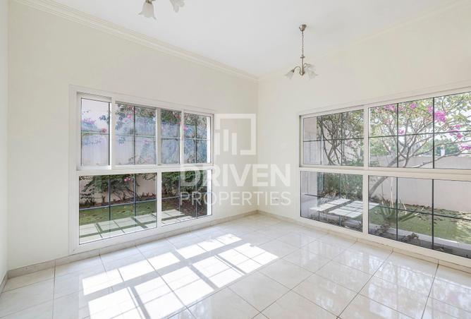 85763932 - Property Image 3