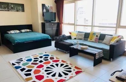 Apartment - 1 Bathroom for rent in The Royal Oceanic - Dubai Marina - Dubai