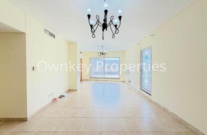 Penthouse - 2 Bedrooms - 3 Bathrooms for rent in Blue Waves Residence - Al Mankhool - Bur Dubai - Dubai