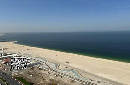 Apartment - 2 Bedrooms - 3 Bathrooms for sale in Ajman Corniche Residences - Ajman Corniche Road - Ajman