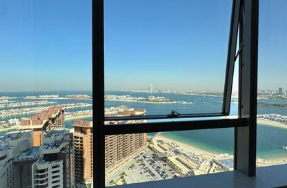 Apartment - Studio - 1 Bathroom for rent in The Palm Tower - Palm Jumeirah - Dubai