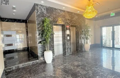 عمارة بالكامل - 8 غرف نوم - 8 حمامات للبيع في الجرف 3 - الجرف - عجمان وسط المدينة - عجمان