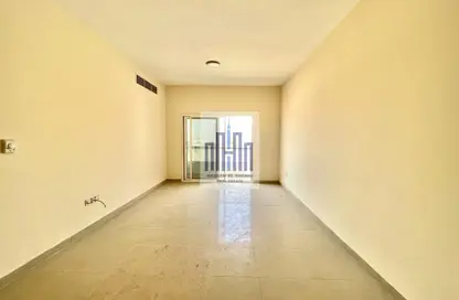 Apartment - 2 Bedrooms - 2 Bathrooms for rent in Muwaileh 29 Building - Muwaileh - Sharjah