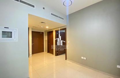 Apartment - 1 - 1 for rent in Reva Residences - Business Bay - Dubai