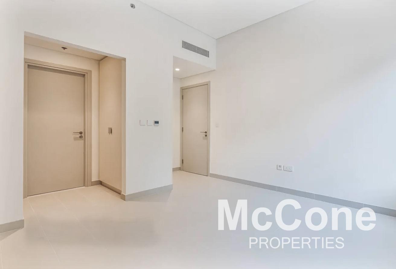 Stunning Park View | Brand New | Price Reduced photo 9