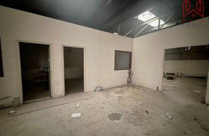 Warehouse - Studio - 1 Bathroom for rent in Al Qusais Industrial Area 1 - Al Qusais Industrial Area - Al Qusais - Dubai