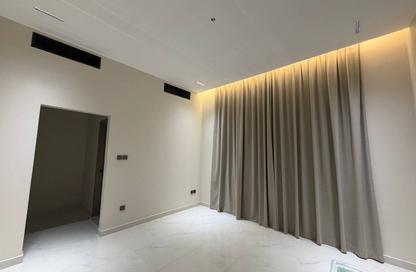 Villa - 4 - 6 for rent in Wadi Al Amardi - Dubai Villa - 4 - 6 for rent in Wadi Al Amardi - Dubai