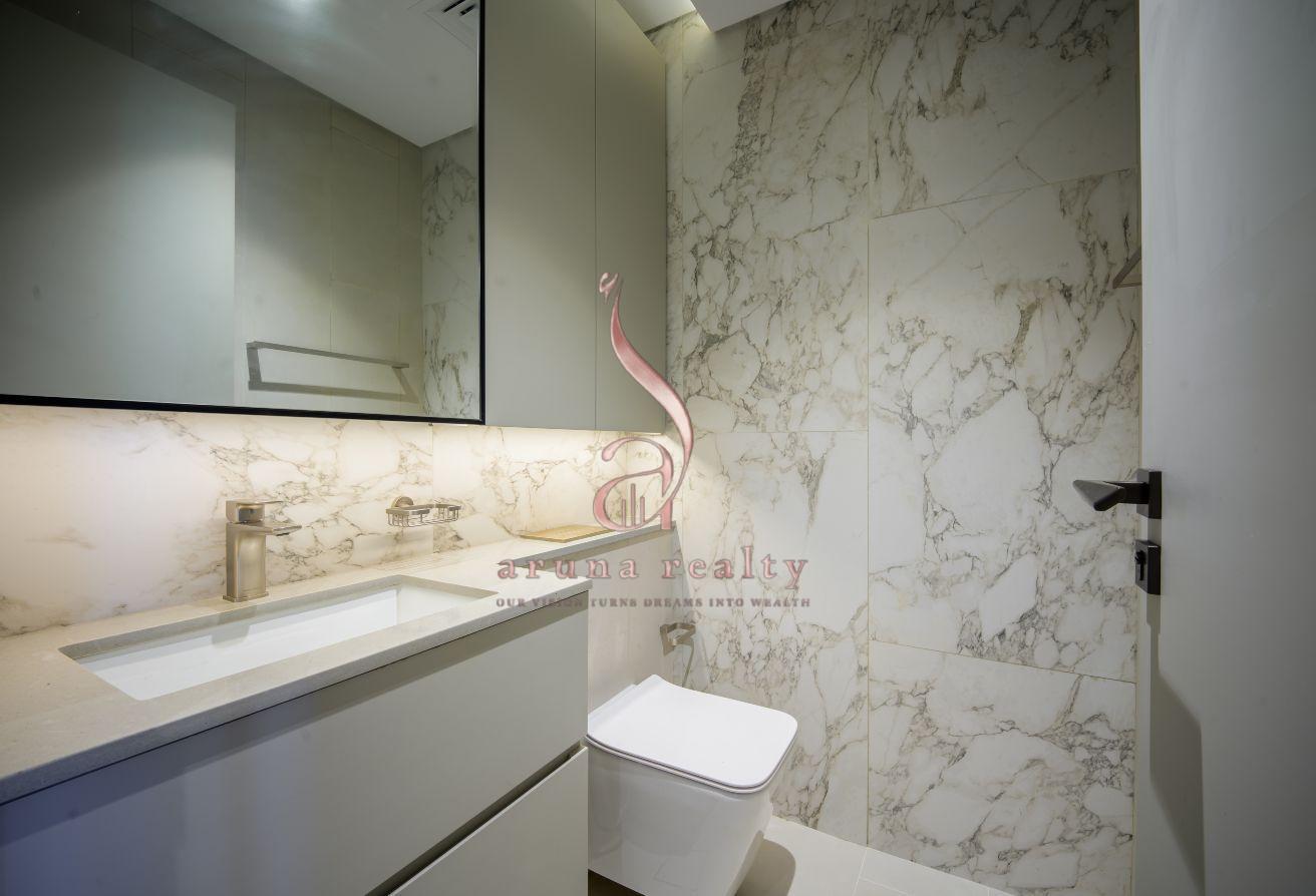 FULL CANAL VIEW | HIGH FLOOR | BRAND-NEW photo 12
