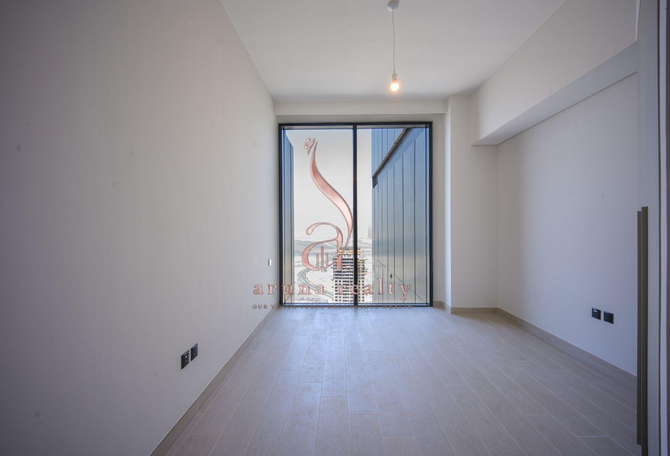 FULL CANAL VIEW | HIGH FLOOR | BRAND-NEW photo 9
