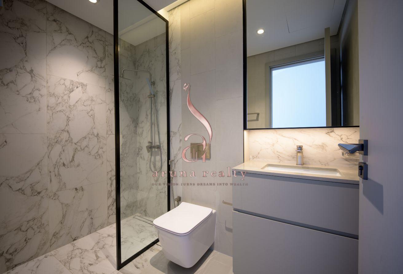 FULL CANAL VIEW | HIGH FLOOR | BRAND-NEW photo 8