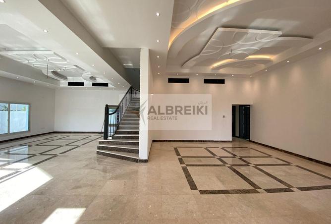 77364022 - Property Image 2