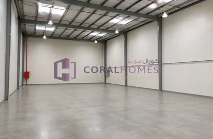 Warehouse - Studio for rent in Dubai Investment Park 1 (DIP 1) - Dubai Investment Park (DIP) - Dubai