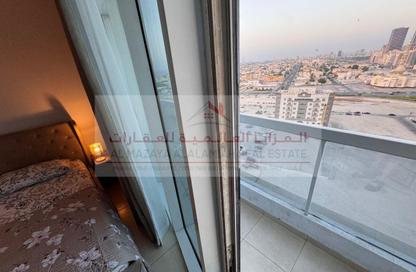 Apartment - 1 Bedroom - 2 Bathrooms for rent in Beach Tower 2 - Al Khan Lagoon - Al Khan - Sharjah
