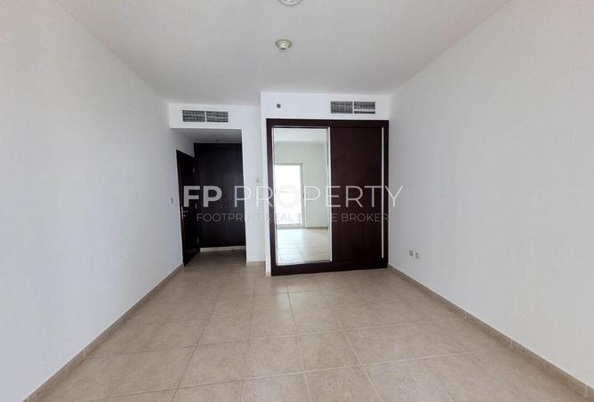 128373654 - Property Image 2