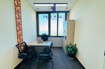 Office Space - 1 Bedroom - 6 Bathrooms for rent in Dar Al Salam Building - Corniche Road - Abu Dhabi
