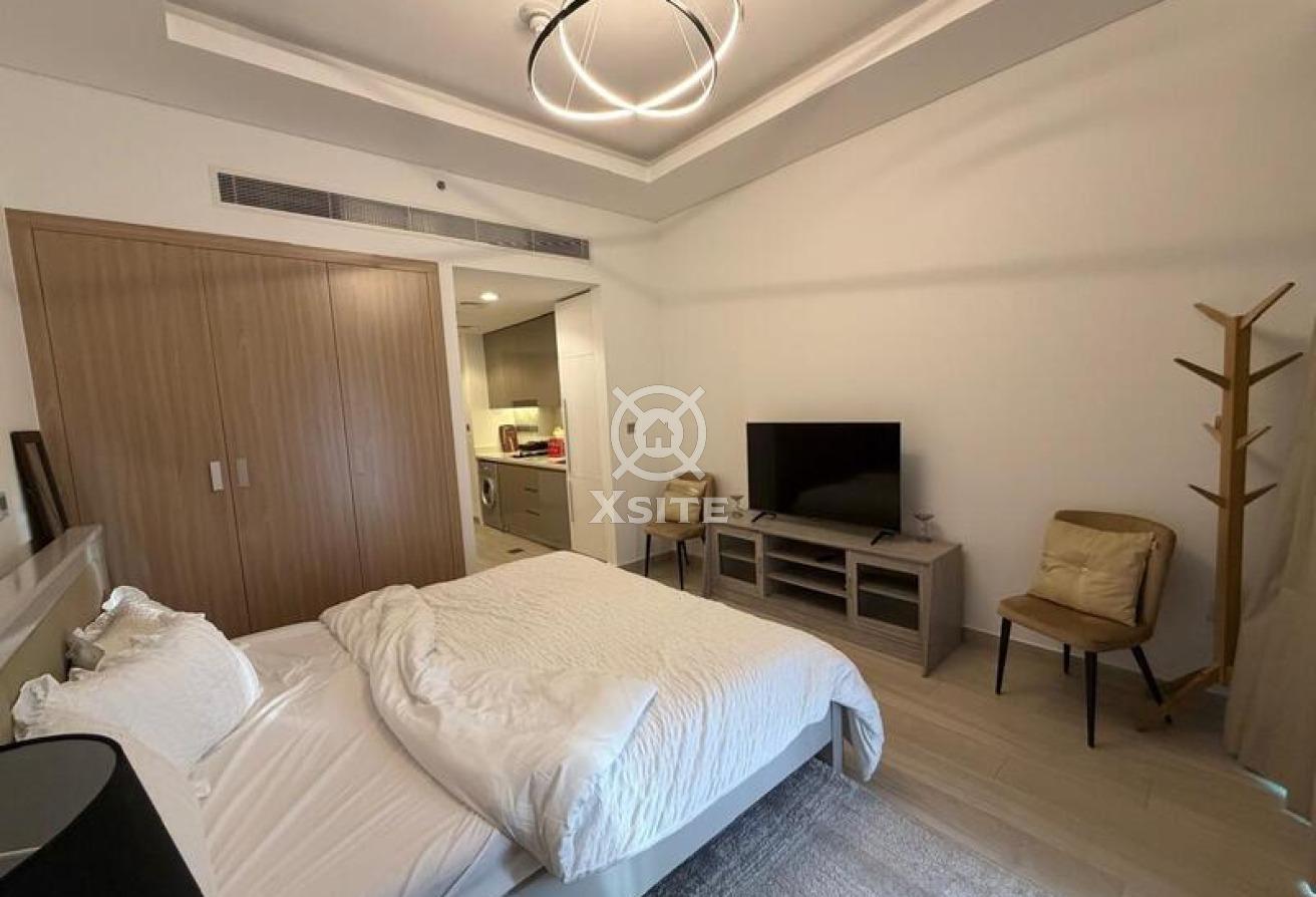 Modern Living |Fully Furnished | Burj Khalifa View photo 4